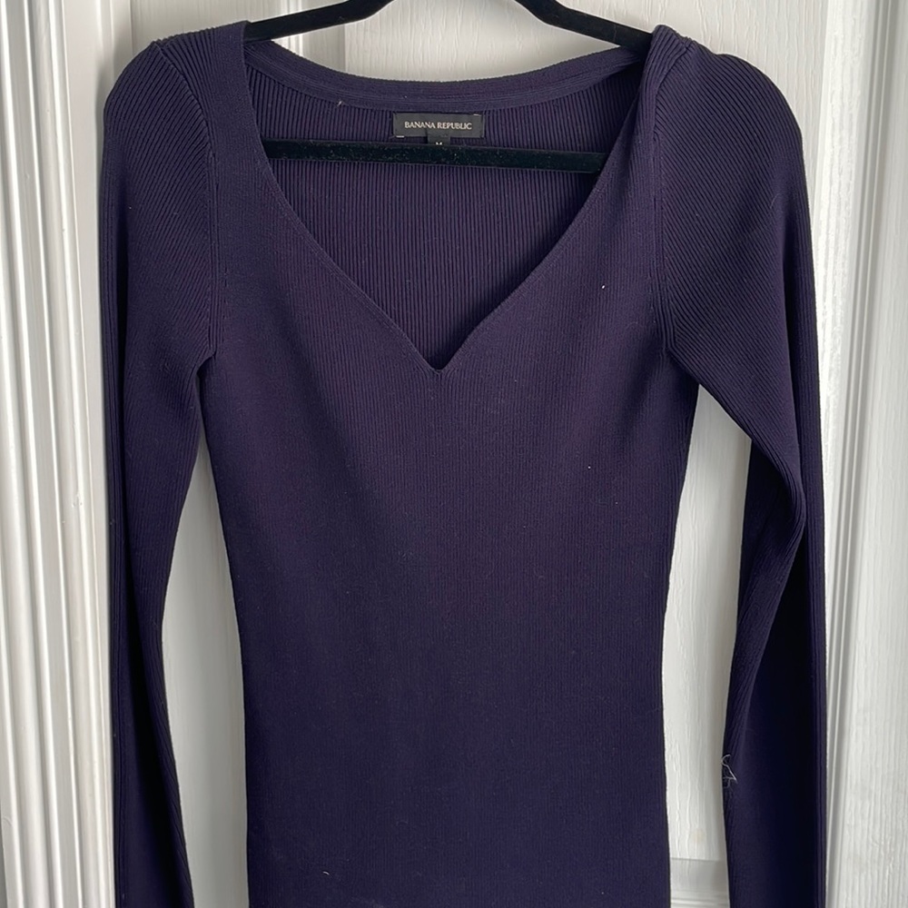 Banana republic sweater size M eggplant color